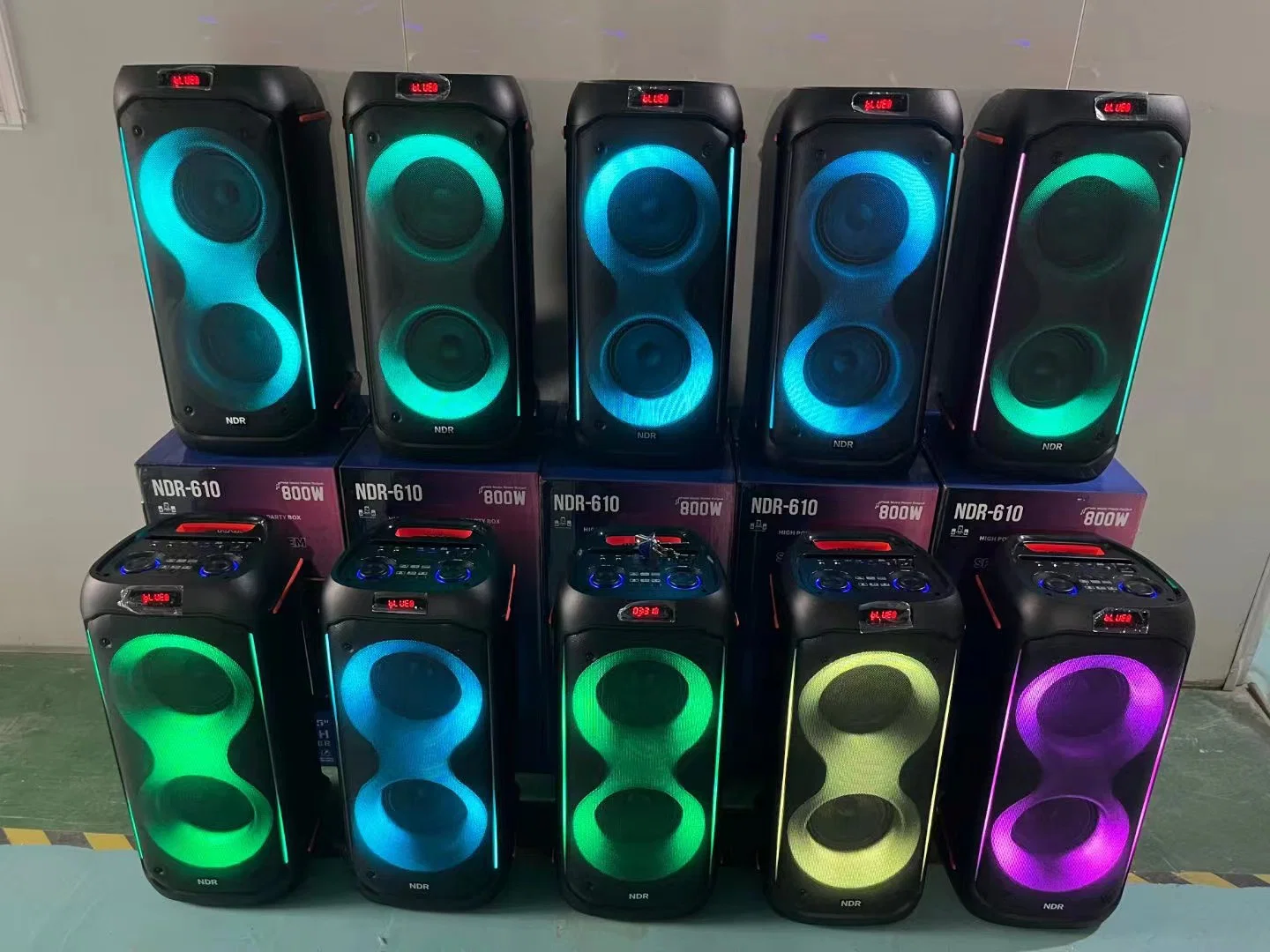 Bluetooth party speaker with microphone 2 x 6.5″ bass Partybox 610 - Image 9