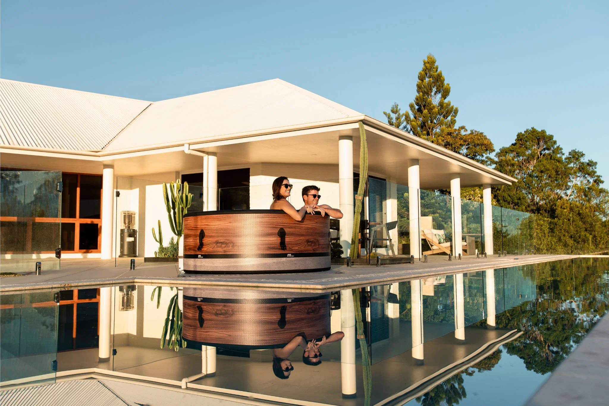 M Spa DUET-ECO Air Jet massage, filtration system, APP, Portable Spa - Image 3