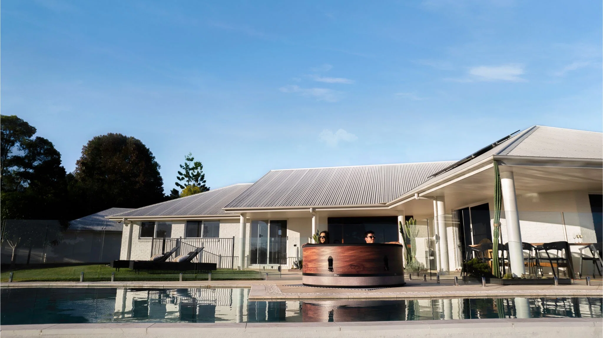 M Spa DUET-ECO Air Jet massage, filtration system, APP, Portable Spa - Image 4