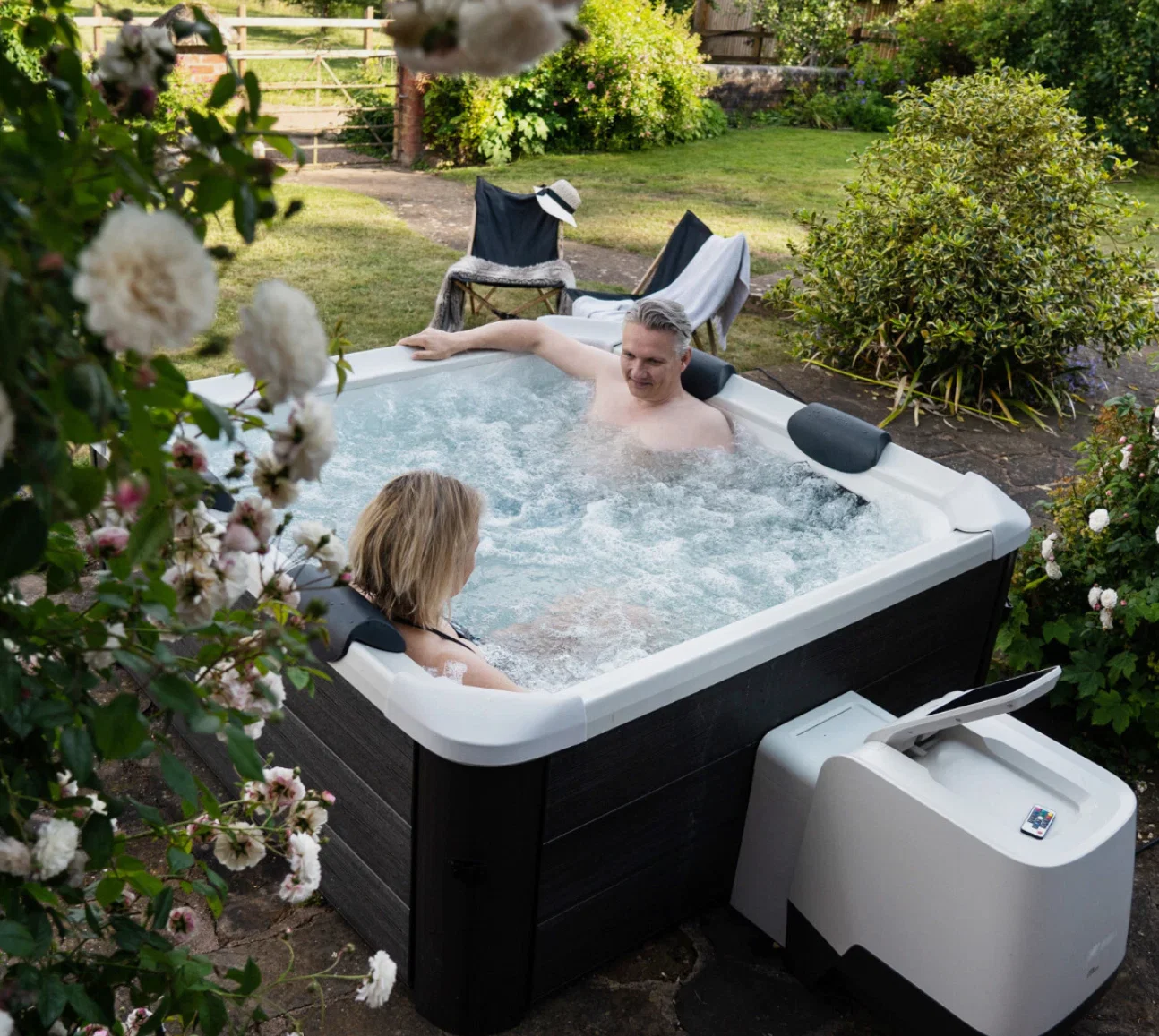 M Spa Oslo Plus 1.8m square, Air Jet massage, filtration system, APP - Image 16